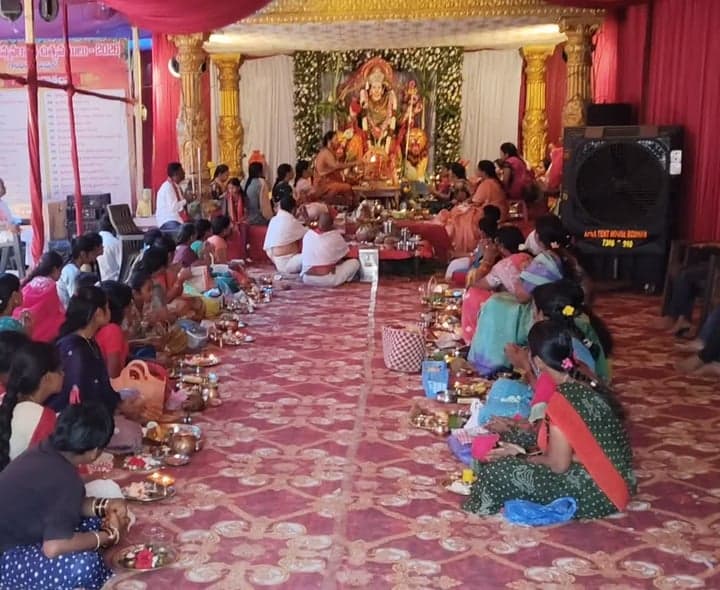 రుద్రూర్లో దుర్గామాతకు కుంకుమార్చన - Udayam