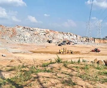 శంషాబాద్లో ఫైవ్స్టార్ హోటళ్లు - Udayam