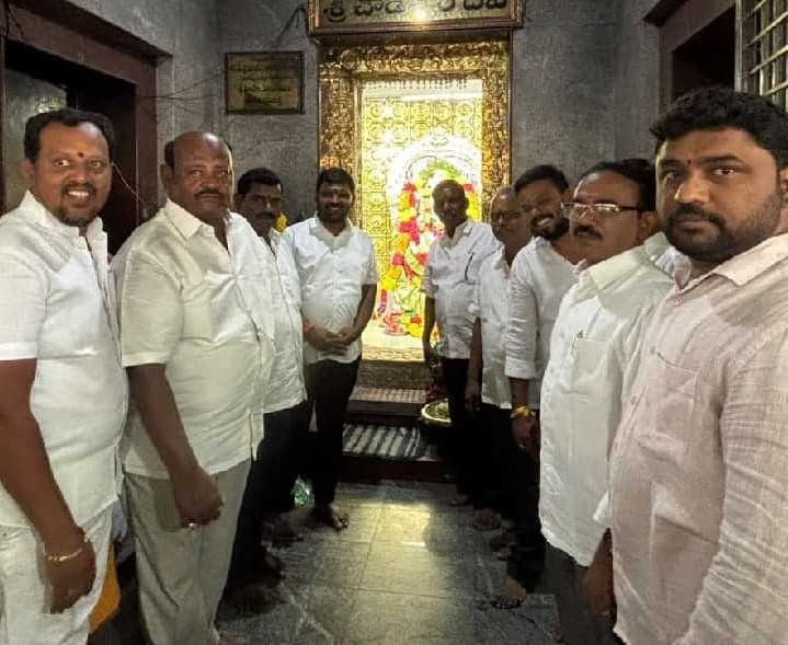 నీరుగట్టువారిపల్లెలో దసరా ఉత్సవాలు - Udayam