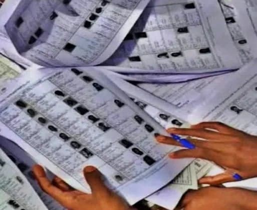 తెలంగాణలో 95 లక్షల ఓట్ల తొలగింపు వార్తపై స్పష్టత - Udayam