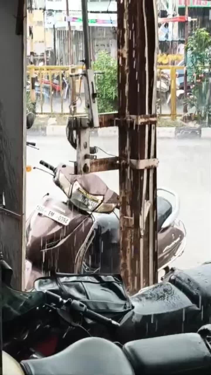 కల్వకుర్తి పట్టణంలో దంచికోట్టిన వర్షం - Udayam