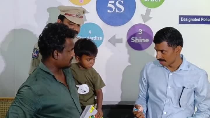 24 గంటల్లో బాలుడి కిడ్నాప్ కేసును ఛేదించిన పోలీసులు - Udayam