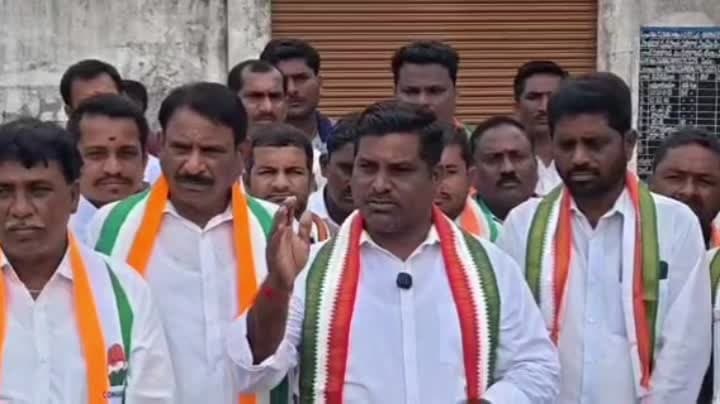 ప్రజాప్రతినిధులను దూషించడం సిగ్గుచేటు గోవర్ధన్ రెడ్డి - Udayam