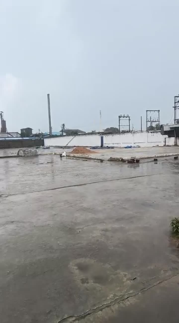 ఖానాపూర్లో చిరుజల్లులు.. రైతులకు ఉపశమనం - Udayam