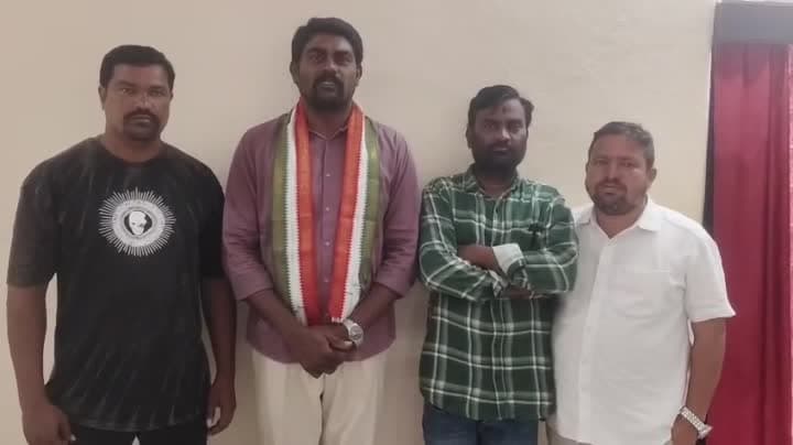 దళితులు తిరిగిన ప్రదేశాలను పసుపు నీళ్లతో శుద్ధి చేయడం దారుణం - Udayam