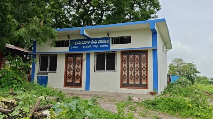 మహిళా సంఘాల సొంత భవన కల సాకారం