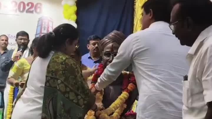 గురుపూజోత్సవంలో పాల్గొన్న మంత్రి కొండపల్లి - Udayam