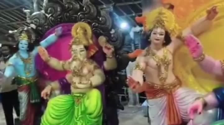 పూజలకు తరలి వెళ్తున్న బొజ్జ గణపయ్య విగ్రహాలు - Udayam