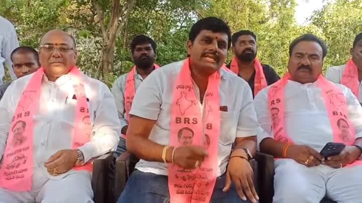 టెంకాయలకే పరిమితం.. అభివృద్ధి శూన్యం: బిఆర్ఎస్