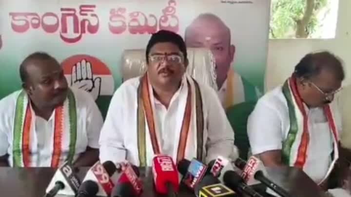 స్థానిక ఎన్నికల్లో అన్ని స్థానాల్లో పోటీ: కాంగ్రెస్ - Udayam