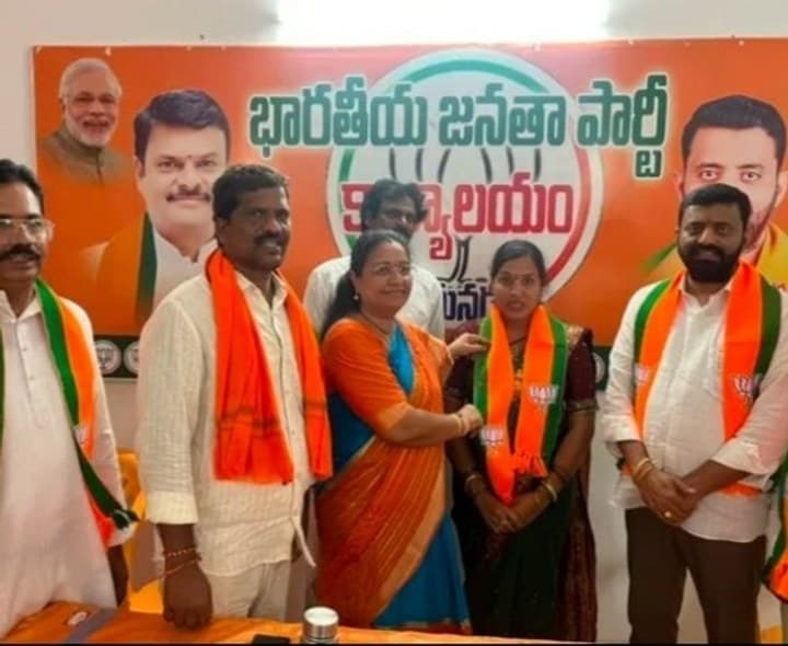 బీజేపీలో చేరిన నెలివాడ గ్రామస్తులు - Udayam