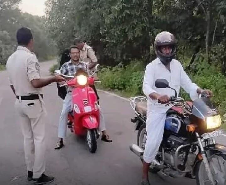 ధర్పల్లి మండల శివారులో పోలీసులు వాహనాల తనిఖీ - Udayam