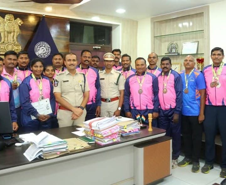 రాష్ట్ర పోలీస్ స్పోర్ట్స్ మీట్లో 37 పతకాలు - Udayam