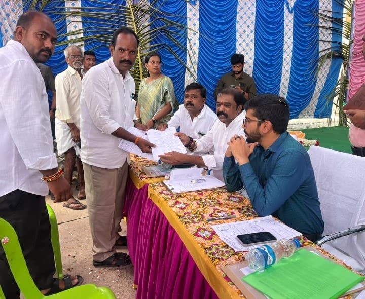 స్వీకరించిన అర్జీలను త్వరగా పరిష్కరిస్తాం - Udayam