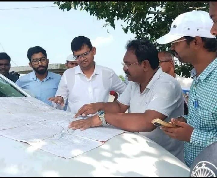ప్రణాళికతో నీటిని మళ్లీంచాలి: శ్రీకాకుళం కలెక్టర్ - Udayam