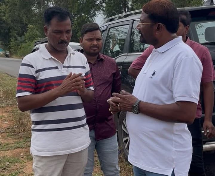 అంబేద్కర్ భవన్ నిర్మాణానికి స్థల పరిశీలన - Udayam