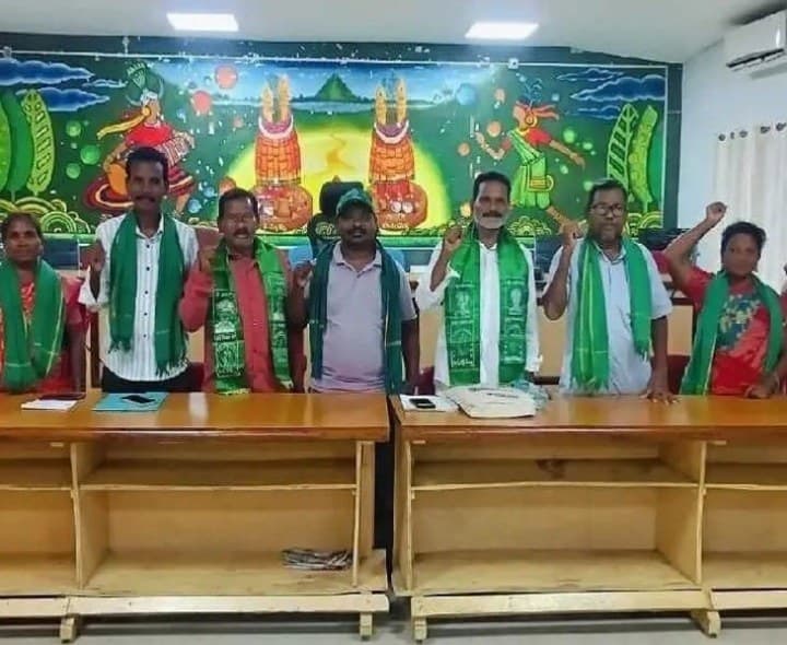 తుడుందెబ్బ జిల్లా, మండల కమిటీలు రద్దు - Udayam