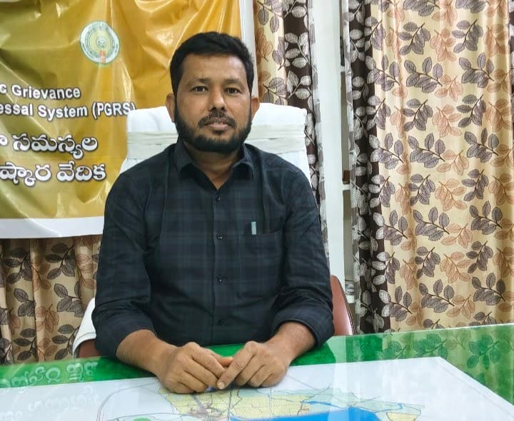రెగ్యులర్ మున్సిపల్ కమిషనర్ గా సురేంద్ర - Udayam