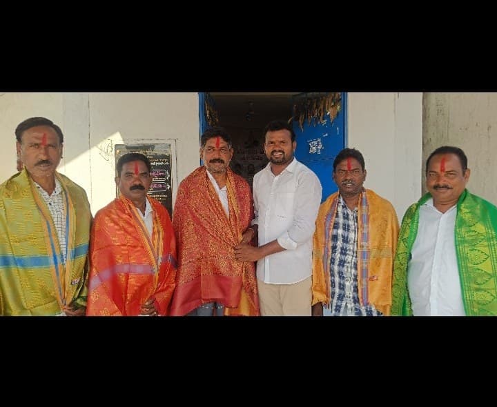 మహేంద్ర సంఘం నూతన కార్యవర్గానికి అభినందనలు - Udayam