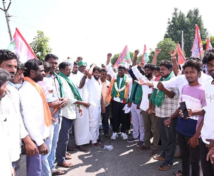 బీసీ రాజ్యాధికార యాత్రకు రైతు సంఘాల ఘన స్వాగతం - Udayam