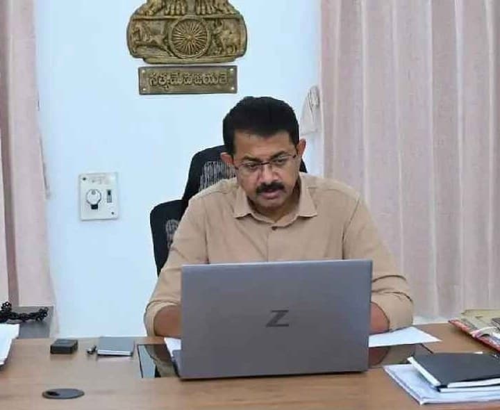 ఏ మారుమూల ప్రాంతంలోనూ తాగునీటి సమస్య తలెత్తకూడదు - కలెక్టర్ - Udayam