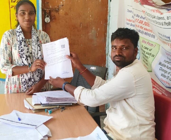 ఎస్ఐఆర్ ప్రక్రియలో అభ్యంతరాలు స్వీకరణ - Udayam