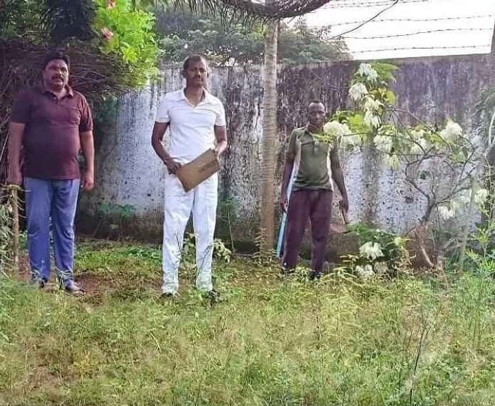 పోలీసు స్టేషను లో స్వర్ణాంద్ర స్వచ్చాంద్ర కార్యక్రమం - Udayam