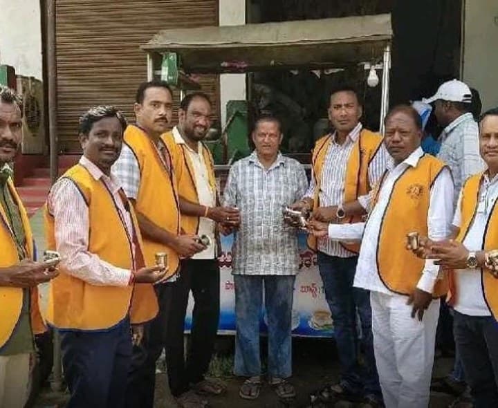 పేపర్ కప్పుల వినియోగం తగ్గించేందుకు అవగాహన - Udayam