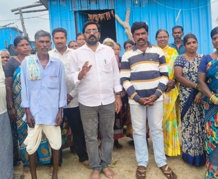 పోరాటాల ద్వారానే సమస్యల పరిష్కారం - Udayam