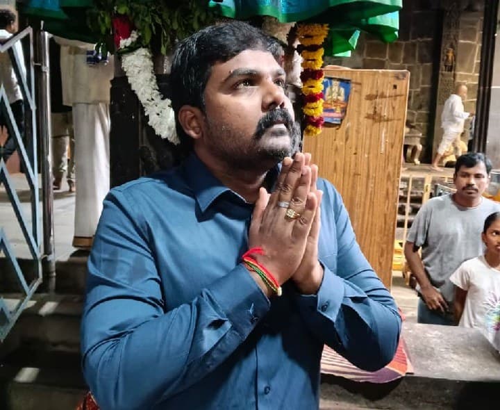 సింహాచలం దేవస్థానం కు విచ్చేసిన రాష్ట్రసమాచార కమీషనర్ - Udayam