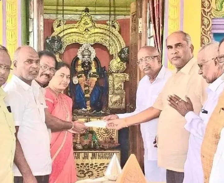 అభయాంజనేయ స్వామి ఆలయ అభివృద్ధికి రూ.లక్ష విరాళం - Udayam