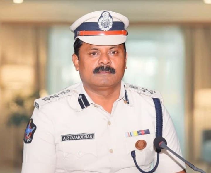 గంజాయి నిందితునిపై పీడీ యాక్ట్ - Udayam