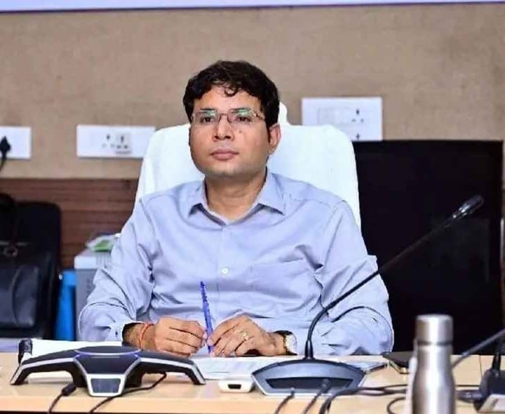 ఎస్ఐఆర్ ప్రక్రియను పూర్తి చేసేలా చర్యలు కలెక్టర్ - Udayam