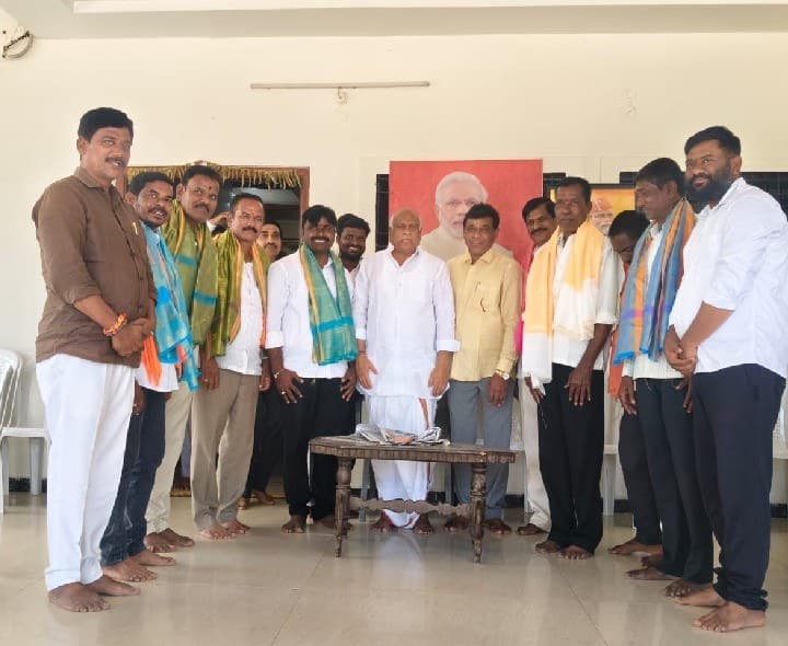 బాసరలో బీజేపీని బలోపేతం చేయాలి: ఎమ్మెల్యే - Udayam