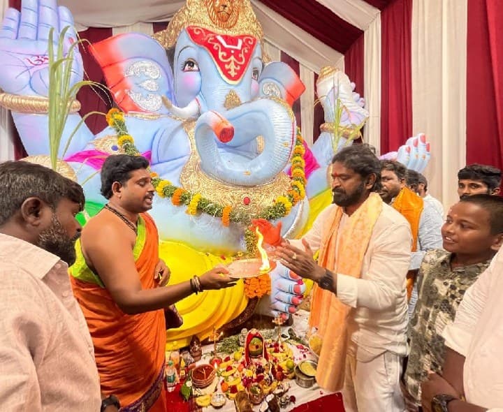 కాలనీల్లో గణనాథులకు శ్రీనివాస్ గౌడ్ ప్రత్యేక పూజలు - Udayam