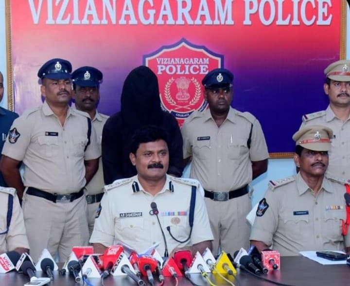 మహిళ హత్య కేసులో నిందితుడి అరెస్ట్ - Udayam