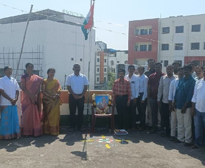 టీజీఎస్ఆర్టీసీ రీజియన్లో ప్రజా పాలన దినోత్సవం - Udayam
