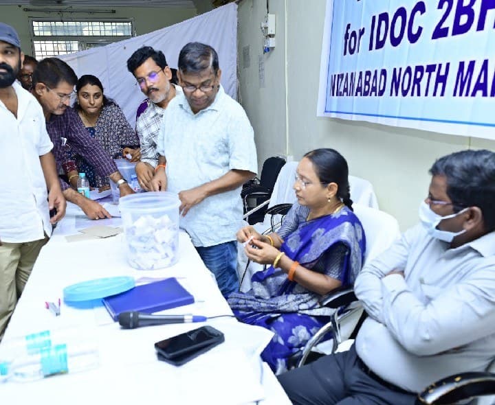 లక్కీ డ్రా ద్వారా డబుల్ బెడ్రూం ఇళ్ల కేటాయింపుకై లబ్ధిదారుల ఎంపిక - Udayam