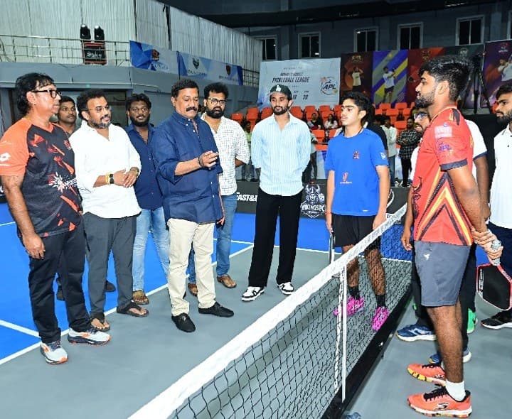పికిల్ బాల్ లీగ్ వీక్షించిన గంటా, క్రికెటర్ నితీష్ రెడ్డి - Udayam