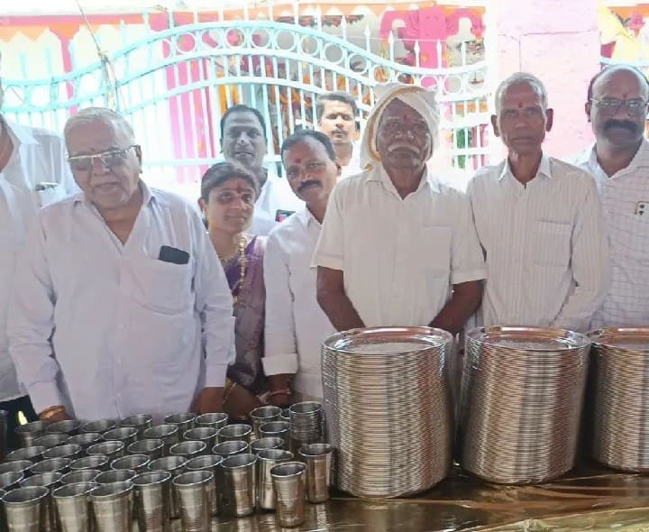 విరాట్ హిందూ సమ్మేళనం నిధులతో స్టీల్ బ్యాంక్ - Udayam