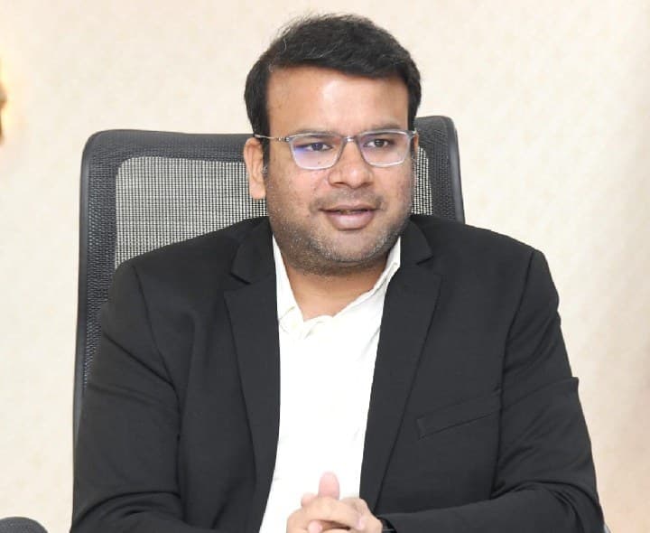 జీవీఎంసీ 120 వార్డుల్లో 18,29,966 మంది ఓటర్లు - Udayam