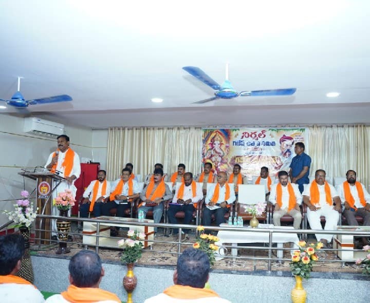 గణేష్ నిమజ్జన శోభాయాత్ర ప్రశాంతంగా జరుపుకోవాలి: ఎమ్మెల్యే - Udayam