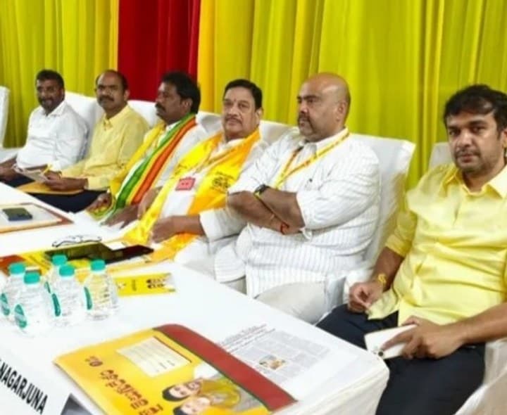 టీడీపీ వర్కు షాప్ కు హాజరైన జిల్లా ఎమ్మెల్యేలు - Udayam
