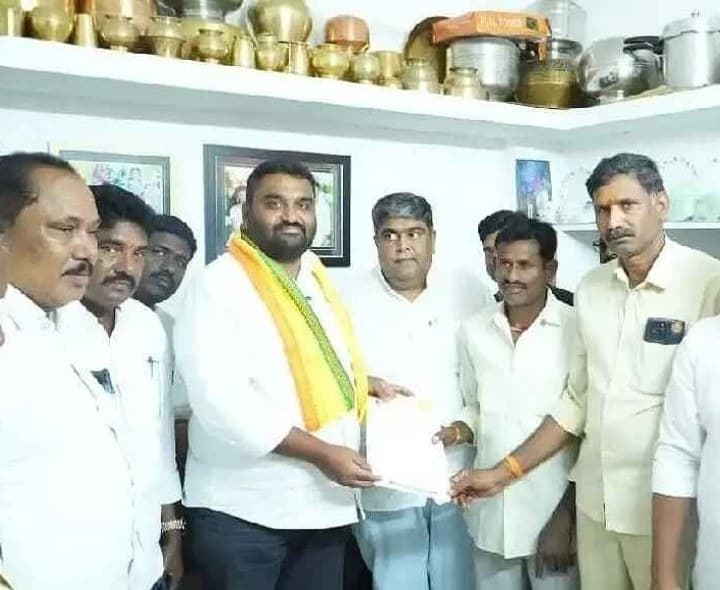 అర్హత ఉన్న ప్రతి ఒక్కరికీ ప్రబుత్వ పధకాలు అందిస్తాం - Udayam