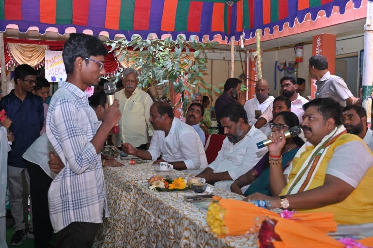 ఎంతమంది పిల్లలు ఉన్నా 'తల్లికి వందనం' చారిత్రాత్మక నిర్ణయం: ఎమ్మెల్యే జగన్ - Udayam Digital