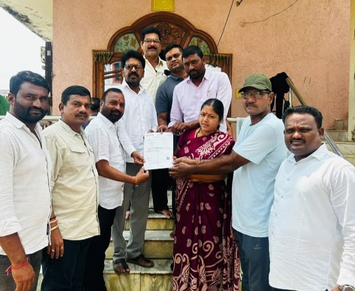 బ్రెయిన్ ట్యూమర్ బాధితుడికి ఎమ్మెల్యే అండ - Udayam