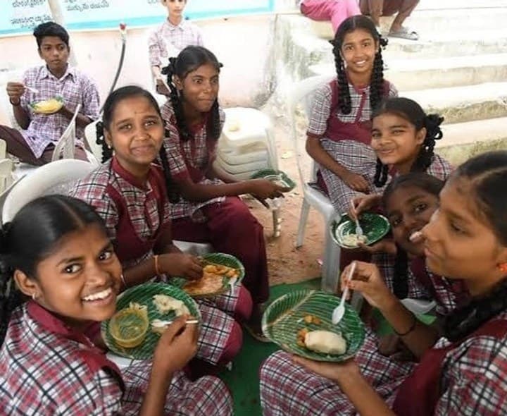 చెన్నెలో 8వ తరగతి వరకు ఉచిత అల్పాహారం - Udayam