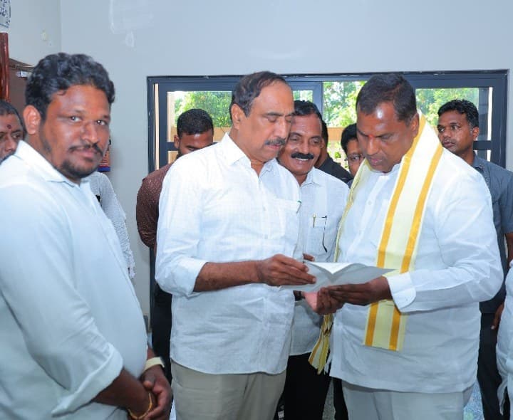 జగిత్యాల కలెక్టరేట్లో గోదావరి పుష్కరాల ఏర్పాట్లపై సమీక్ష - Udayam