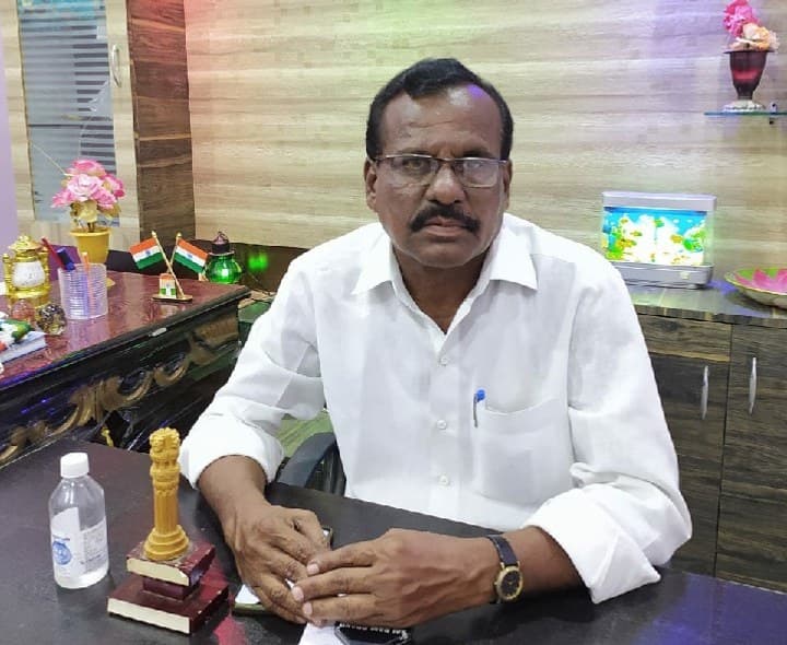 పట్టభద్రులు ఓటరుగా నమోదు చేసుకోవాలి - Udayam
