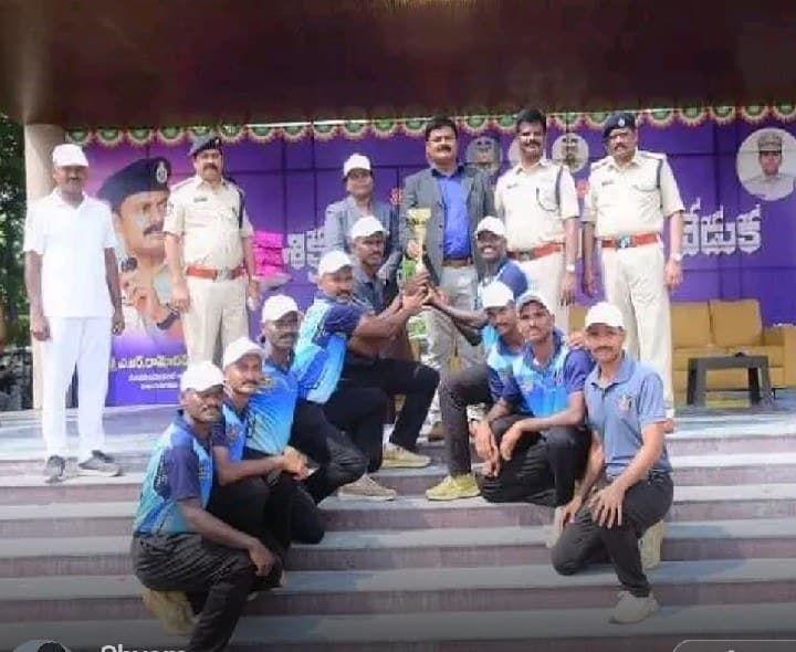 ట్రైనీ కానిస్టేబుల్స్ క్రీడా పోటీలు ముగింపు - Udayam